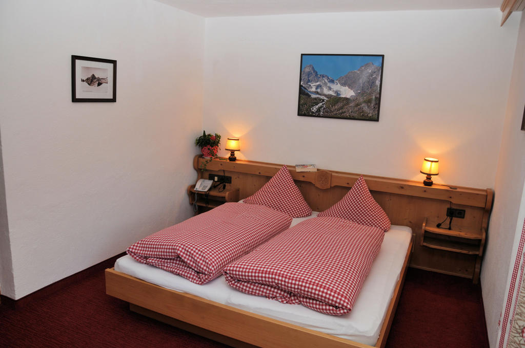 Pension Belvedere Galtuer Room photo
